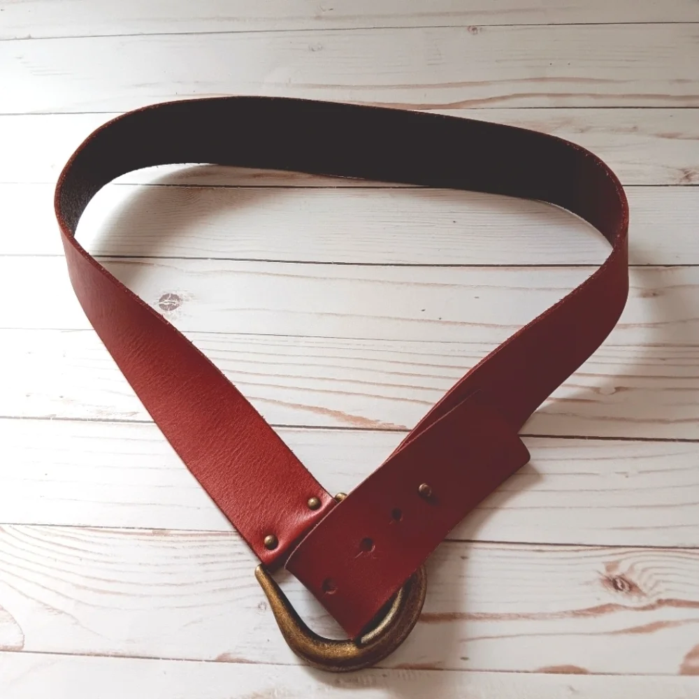 GAP Burgundy Leather Belt Brass Tone Buckle Women's Large